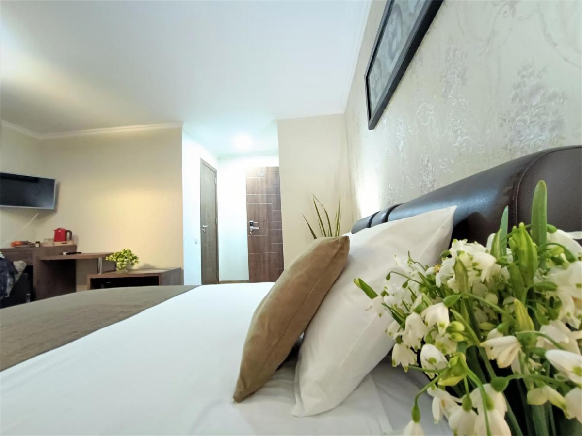 Hills Batumi Hotel Exterior photo